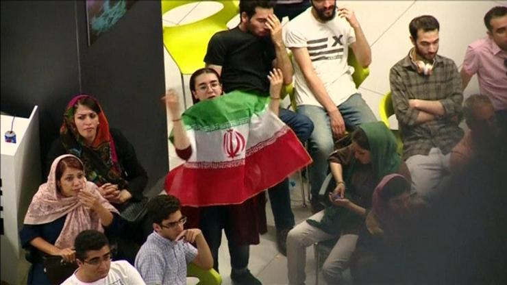 FIFA Başkanından İrana çağrı: Kadınların stadyumlara girme zamanı