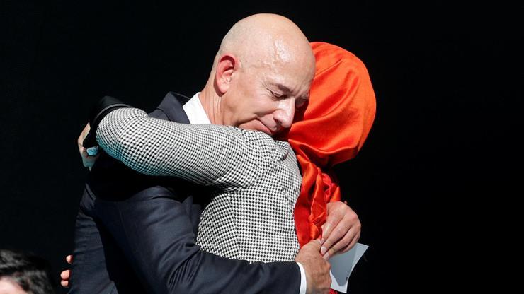 Dünyanın en zengin insanı Jeff Bezos, Cemal Kaşıkçı anmasında