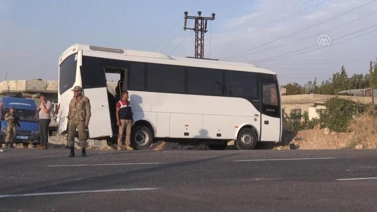 Şanlıurfada askeri midibüs ile TIR çarpıştı