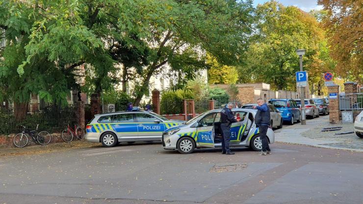 Son dakika... Almanyada sinagog yakınında silahlı saldırı: 2 ölü