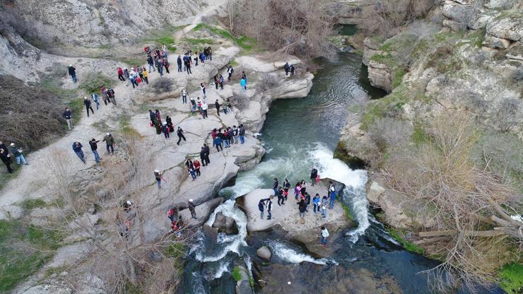 Dünyanın 2. büyük ve 394 basamaklı Ihlara Vadisine ziyaretçi akını