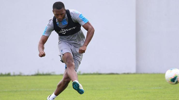 Sturridge formayı istiyor