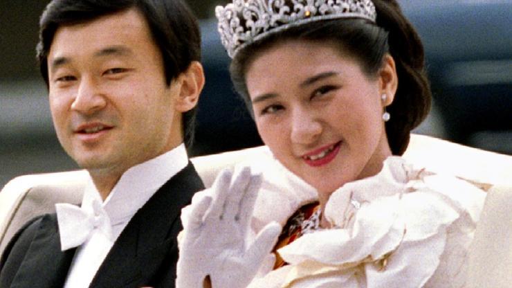 Japonyanın yeni imparatoru Naruhito kasımpatı tahtına resmen oturuyor