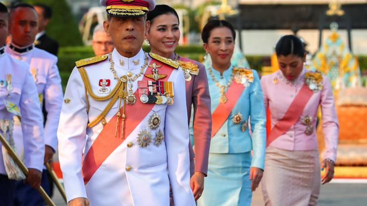 İlk kurbanı resmi metresiydi... Tayland Kralı 6 kişiyi daha gözden çıkardı