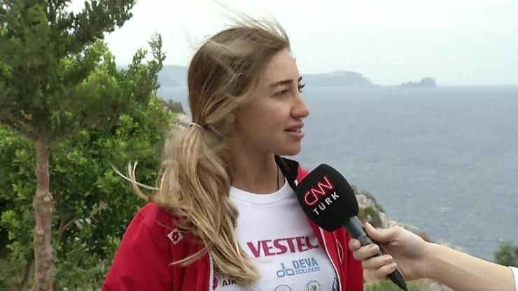 Şahika Ercümen dünya rekoru kırdı, duygularını CNN TÜRKe anlattı