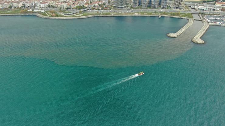 Marmara Denizine çamur aktı