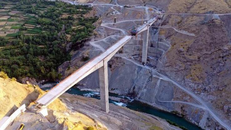 Türkiyenin en yüksek köprüsünde sona gelindi
