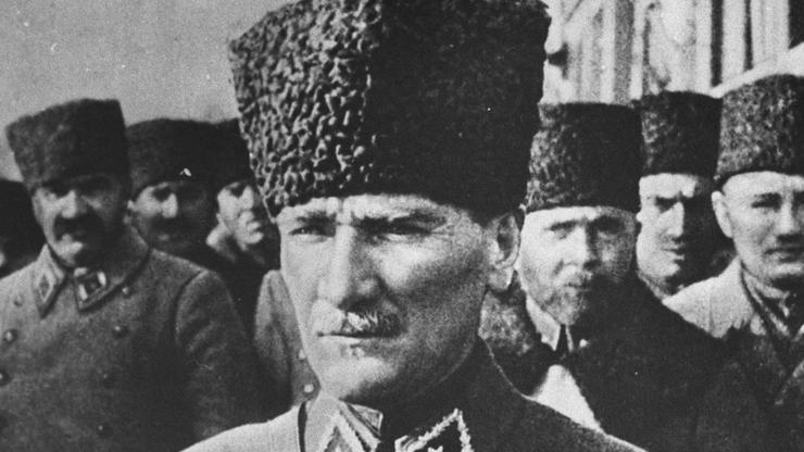 İlber Ortaylı yazdı: 81 yıl sonra Atatürk