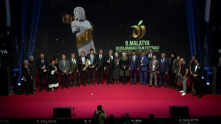 9. Malatya Film Festivali Kırmızı Halı ve Açılış Töreni CNN TÜRKte ekrana geldi