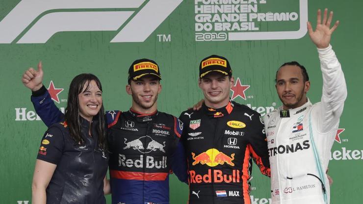 Brezilyada yarışı kazanan Max Verstappen