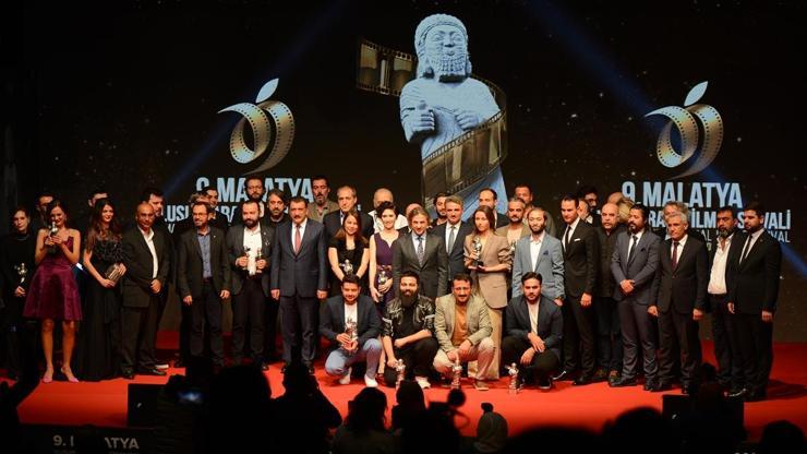 9. Malatya Film Festivali Kırmızı Halı ve Kapanış Töreni CNN TÜRKte ekrana geldi