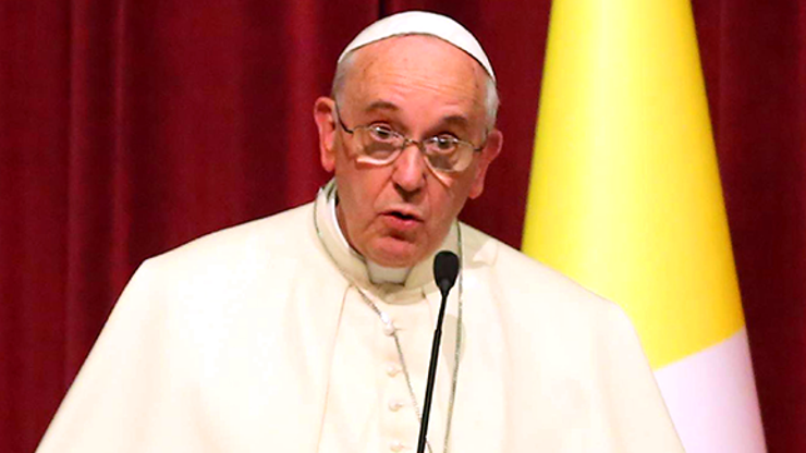 Papaya yakın piskopos hakkında uluslararası yakalama talebi