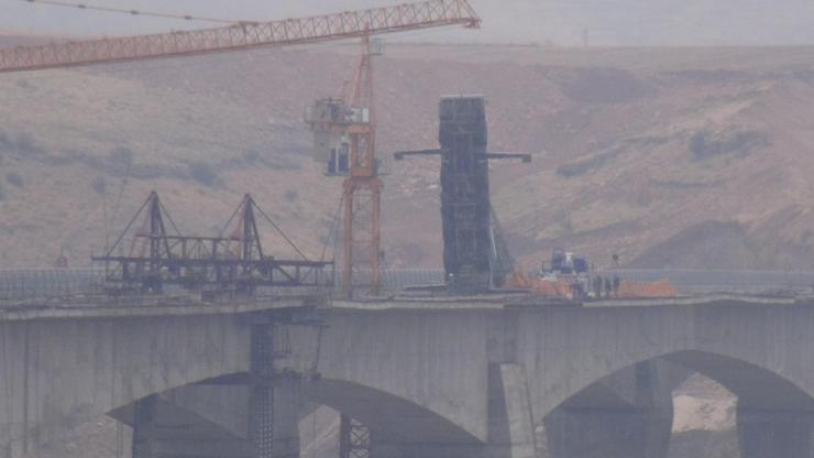 Türkiyenin en uzun köprüsünün inşaatında akılalmaz kaza