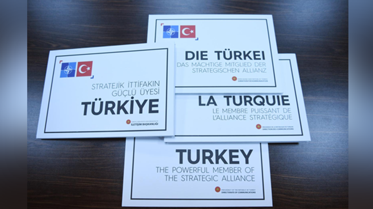 Cumhurbaşkanı Erdoğandan liderlere 4 dilde kitapçık