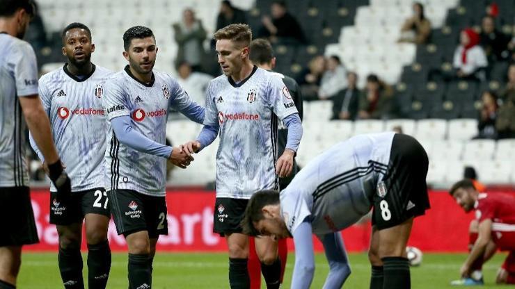 Beşiktaş 3 golle avantaj sağladı