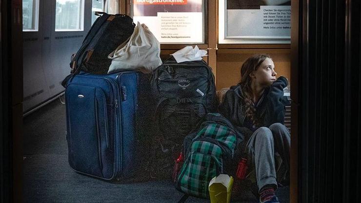 Trende yer bulamayan Greta Thunberge demir yolu şirketinden birinci sınıf bilet tepkisi