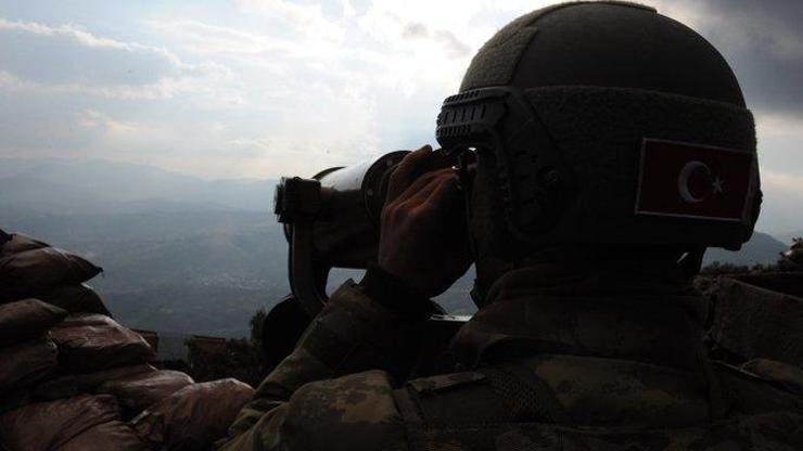 Çözülme devam ediyor 2 PKKlı terörist teslim oldu