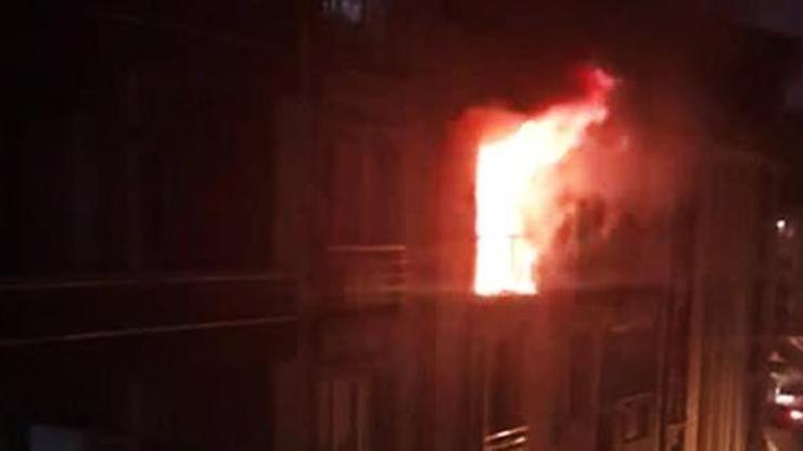 Facia şans eseri önlendi İstanbulda 5 katlı binada yangın