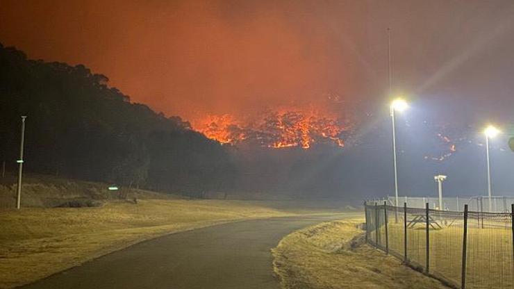 Avustralyada binlerce kişi için tahliye uyarısı