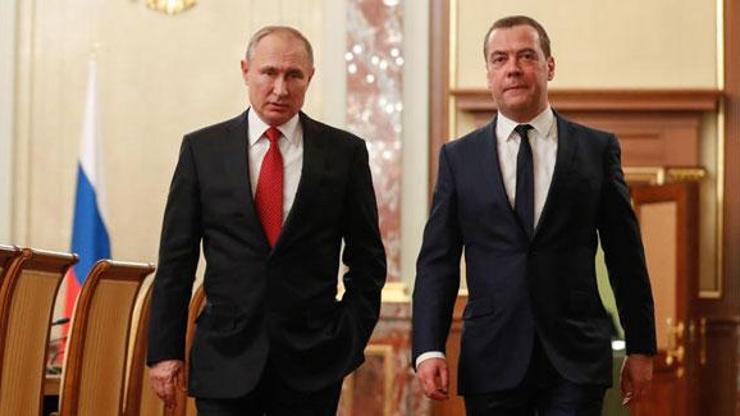 Putin, Medvedevi güvenlik konseyi başkan vekilliğine atadı