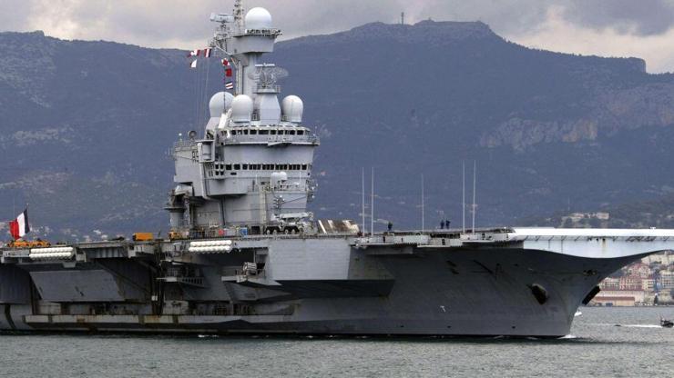 Fransa Orta Doğuya uçak gemisi yolluyor