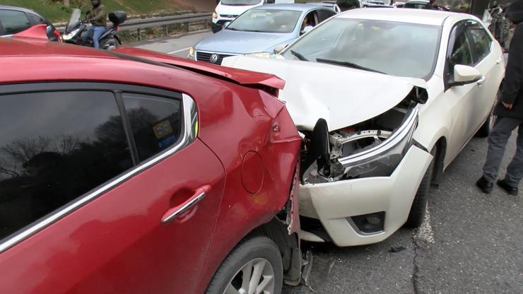 TEMde zincirleme kaza Trafik kilit