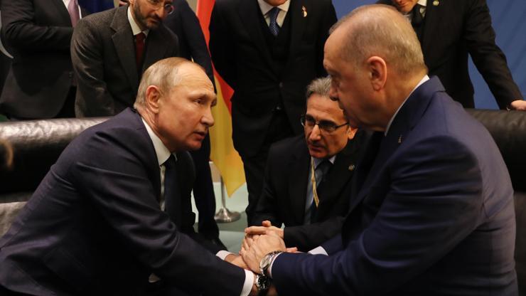 Erdoğan, Libya Zirvesi’nde liderlerle görüştü