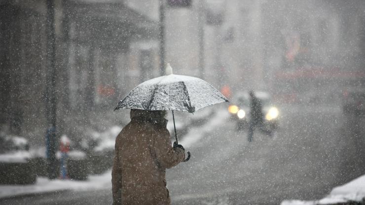 Hava durumu 23 Ocak: İstanbul’da kırmızı alarm Beklenen kar başladı