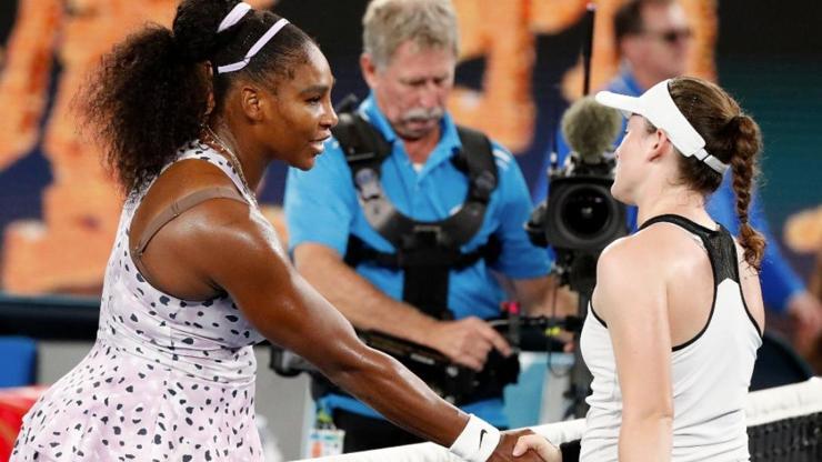 Serena Williams ve Federer, Avustralya Açık Tenis Turnuvasında 3. tura yükseldi