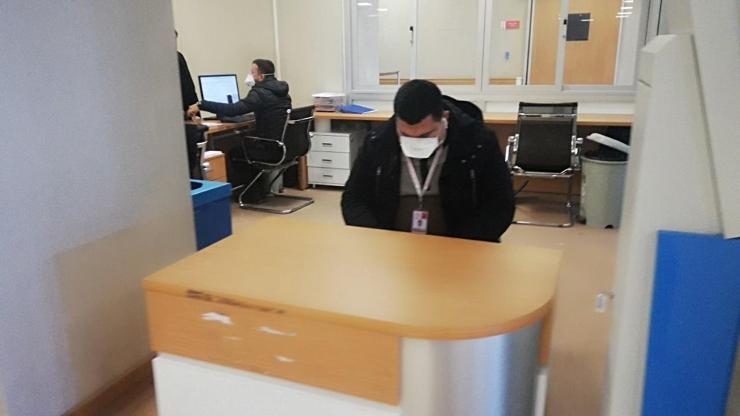 Devlet hastanesinde ‘Domuz gribi’ alarmı Kırmızı alan kapatıldı...