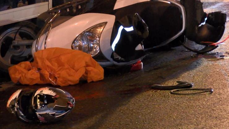 İki TIRın arasında kalan motosikletli hayatını kaybetti