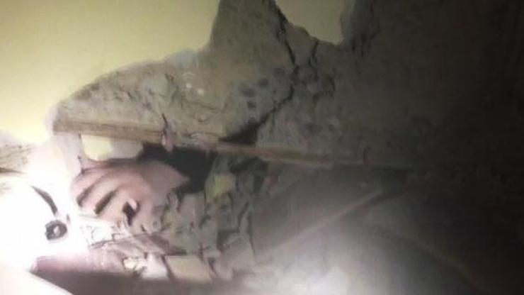 Elazığ depreminde Azizenin kurtarılma anı