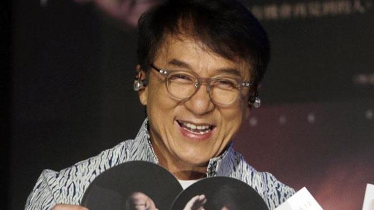 Jackie Chanden koronavirüs hamlesi