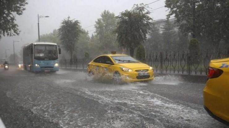 Meteoroloji uyardı İstanbula yağmur geliyor