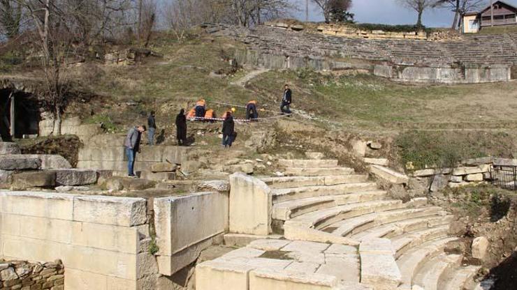 Düzcenin Efes Antik Kenti gün yüzüne çıkıyor