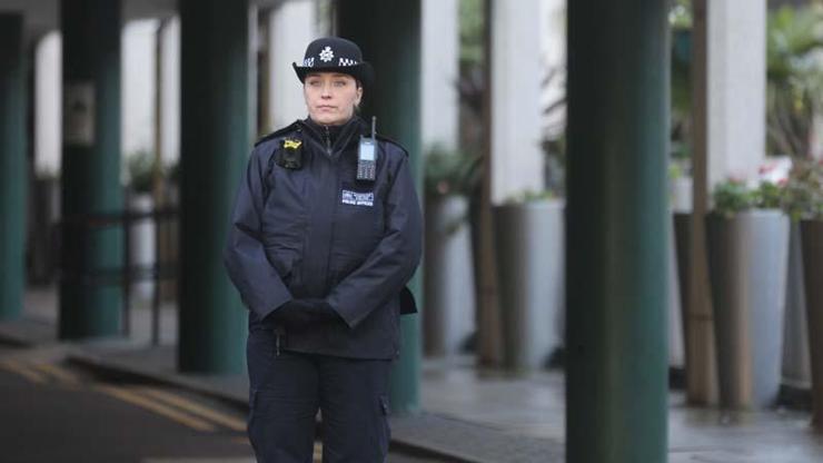 Camide dehşet saçmıştı Londradaki bıçaklı saldırgan tutuklandı