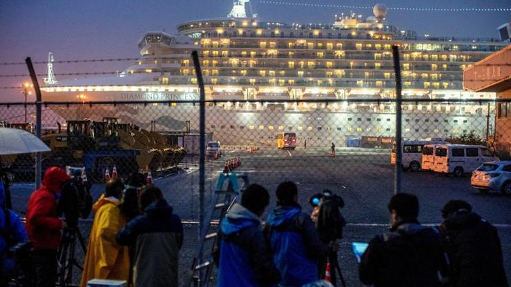 Karantina gemisinden kötü haber: Bir yolcu daha hayatını kaybetti