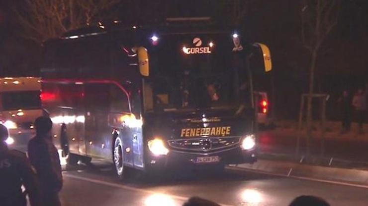 Fenerbahçe takım otobüsüne saldırı