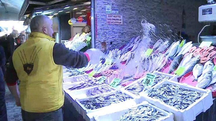 Balık fiyatları düşmüyor