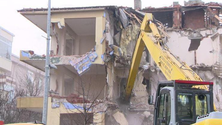 İstanbuldaki riskli binaların yıkımı