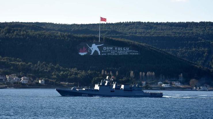 Rus savaş gemileri Çanakkale Boğazından geçti