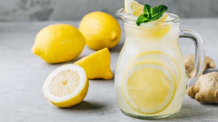 Limonlu su tüketmek için 8 sebep