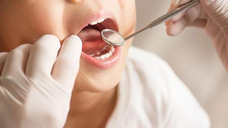 Bademcik ve geniz eti büyümesi çocuklarda diş çürüğüne neden oluyor