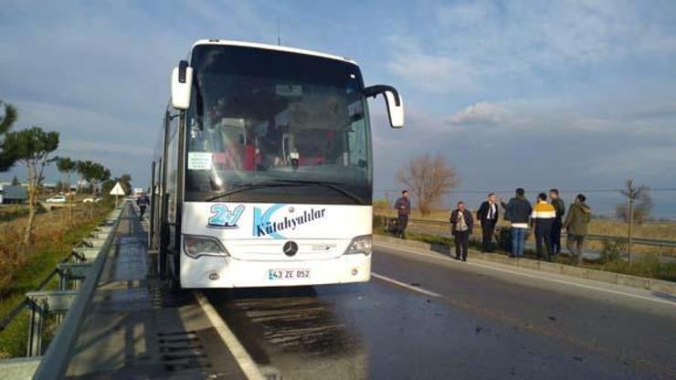 Yolcu otobüsü alev aldı, yolcular tahliye edildi