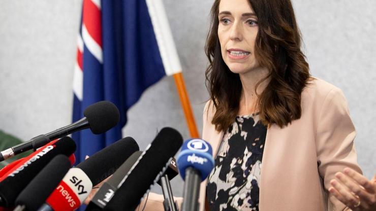Yeni Zelanda Başbakanı Ardernden koronavirüs önlemlerine uymayanlara: En kibar tabirle aptallar