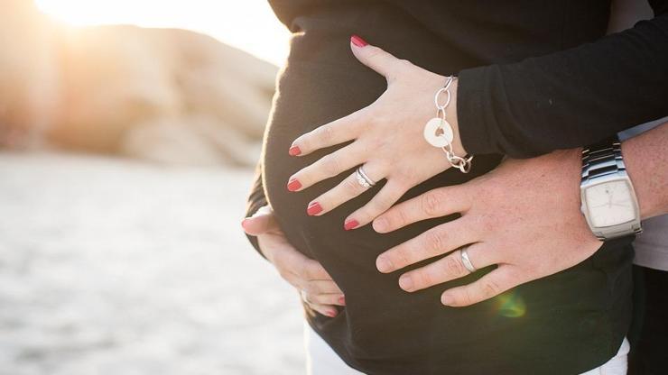 Hamilelikte folik asit kullanımı bebekleri koruyor