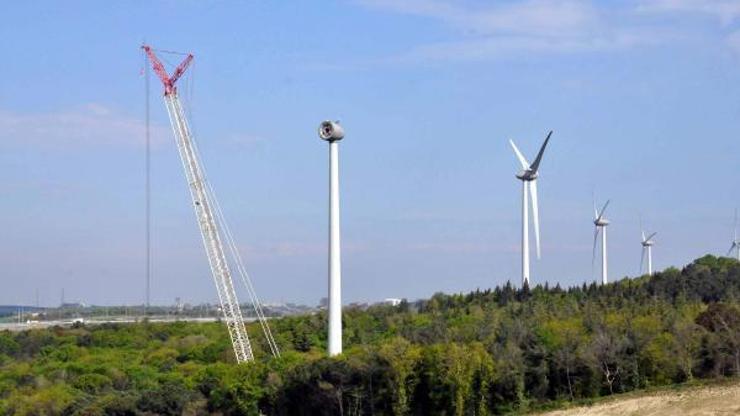 Arnavutköyde rüzgar enerji santralleri taşınıyor