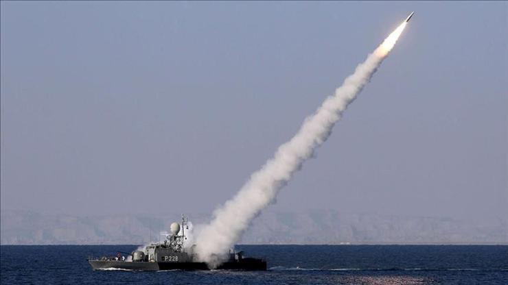 İran kendi savaş gemisini yanlışlıkla vurdu: 19 ölü, 15 yaralı