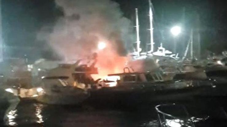 Marinada teknede yangın