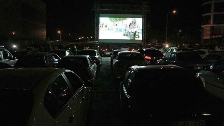 Elazığda açık hava sineması etkinliği